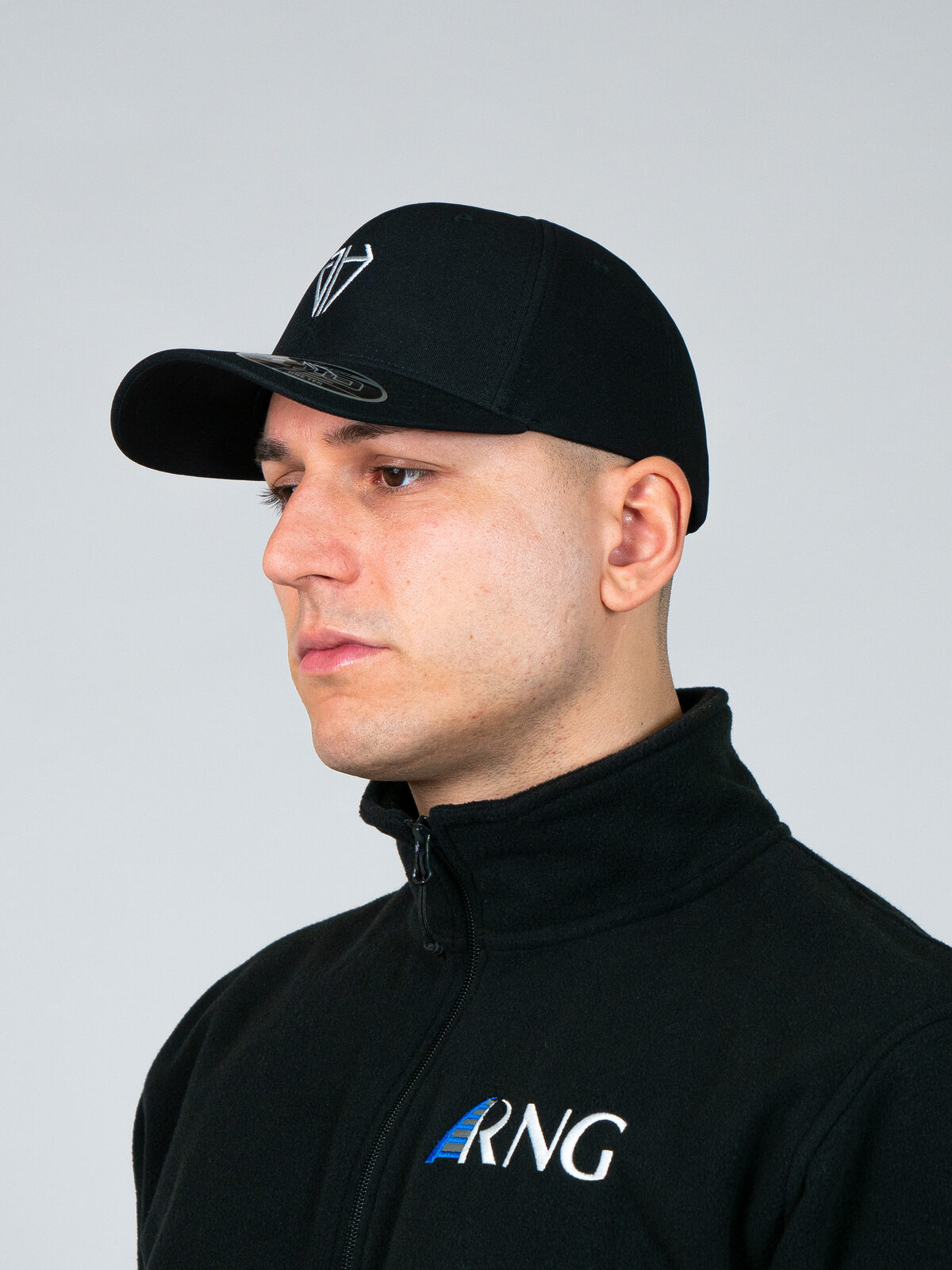Bestickte Premium Cap – Seitenansicht